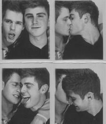 Polished Twink Tube Art Love Boys 62d5ccae0e2bf.jpg