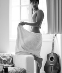 Super Hawt Twink Tube Fine Bros 62fc022de468b.jpg