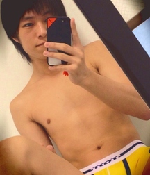 Japanese ikemen boy selfie 5eda080835736.jpg