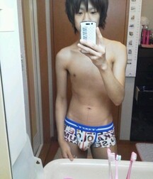 Japanese ikemen boy selfie 5eda080d07080.jpg