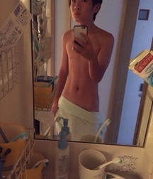 Japanese ikemen boy selfie 5eda08a837e69.jpg
