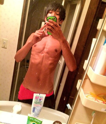 Japanese ikemen boy selfie 5eda0917ef089.jpg
