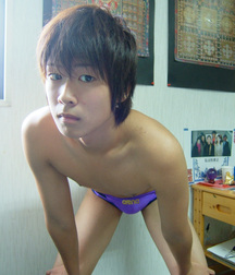 Japanese bishōnen swimsuit 5edda9d238578.jpg