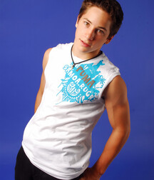 Sexy athletic muscle stud showing off his hot body 5ed972ab80906.jpg