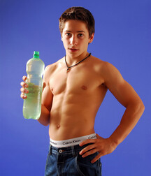 Sexy athletic muscle stud showing off his hot body 5ed9737d6b937.jpg