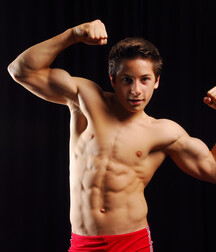 Sexy athletic muscle stud showing off his hot body 5ed9745796506.jpg