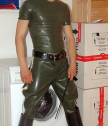 Leather Boys Twinks Gay Porn 5f007d4a1464f.jpg