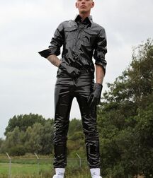 Leather Young Boys Porn Twinks 6 5f30e4fff0d49.jpg