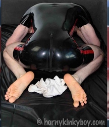 Leather Boys Gay Porn Kinky 9 5f4b5e0d2cc64.jpg