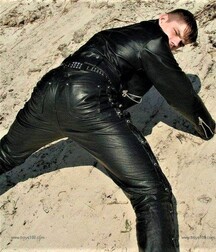 Leatherboys Kinky in Black Boys Porn 17 5f514613671d9.jpg