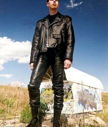 Gay Porn Leatherboys Images 21 5f549a50d3aae.jpg