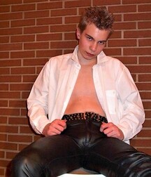 Leather Bad Boy Gay Tube 25 5f5a2ad195678.jpg