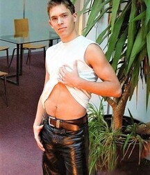 Twink Porn Kinky Leather Boys Tube 32