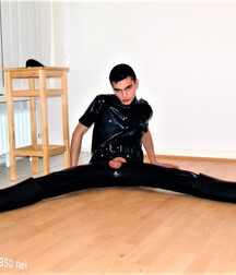 Leather Fetish Punks Boys Porn 35 5f63077a6a1fa.jpg