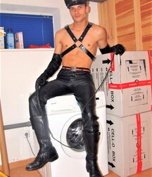 Leather Dirty Boys Porn 48 5f6d89edcbb45.jpg
