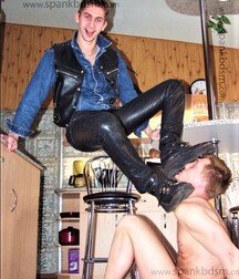 Leather Boys Bar Porn 58 5f7968745fb14.jpg