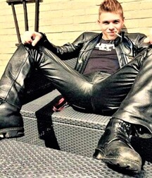 Leather Boys Porn Gay Tube 90 604cf4a2b1cd5.jpg