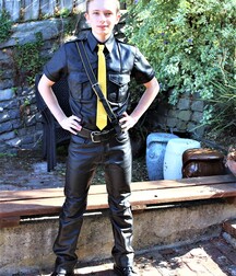 Leatherboys Twink Tube Kinky 60a8a464d1047.jpg