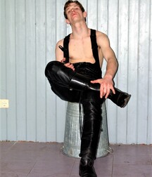 Leather Boys Raw Twink Kinky Porn 6124d1245f152.jpg