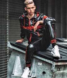 Leather Boys Porn Electric  6198e51f2439f.jpg
