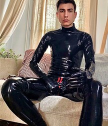 Leather Boys Dark Style Twink Tube Cow Skin 626ebcc7cdcf3.jpg