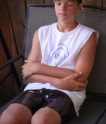 Leather Boys Hot Sexy Twink Selfie Naughty Porn 62a8613f92463.jpg