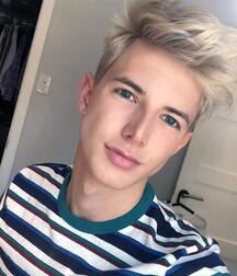 Cuties 5 hotties twinks 5ee24422e0de6.jpg