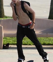 Shirtless Skater Boys 5ee683b2754df.jpg