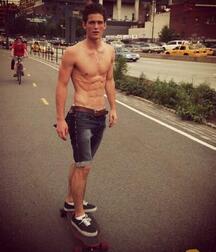 Shirtless Skater Boys 5ee683c1f1ac1.jpg