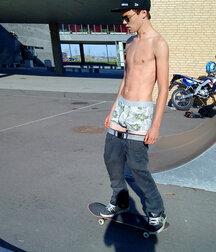 Shirtless Skater Boys 5ee683c94d476.jpg