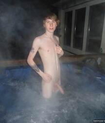 Hung Twink shows all 5f0cc24c78c03.jpg