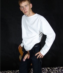 Gay Twinks Porn - 026 - Yaroslav (complete) 5ef90bb85e67d.jpg