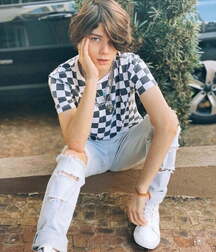 From TIMOTHY Cute and Sexy Boys no porn 5f3ac2cf5e311.jpg