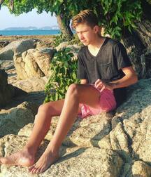 From TIMOTHY Twinks in Shorts & Bermudas No Porn 5f51e7bc4957c.jpg