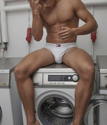Underwear and Bulges 3 5f6563e61cec7.png