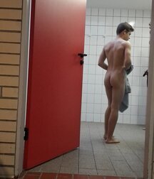 Boys in Water 1 5f6df170d85a4.jpg