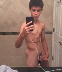 Selfies 1 5f6e5f0467981.jpg
