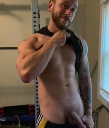 Hot Older Guy  5f73b43ba7005.jpeg