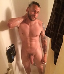 Hot Older Guy  5f73b48fb0353.jpeg