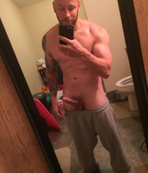 Hot Older Guy  5f73b49d09ae0.jpeg