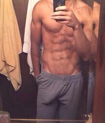 Selfies 3 5fa2046f62e84.jpeg