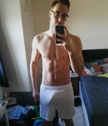 Selfies 3 5fa20470eb10b.jpeg