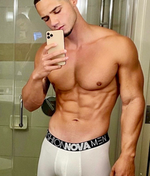 Selfies 3 5fa204c78239c.png