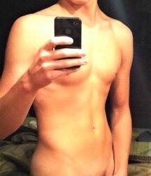 Selfies 4  5faca65fb0cbb.jpeg