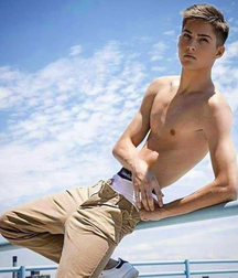 Random Hot Boys  5fb29f5e66f11.png