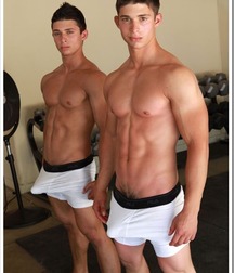 Dick Bulges 1 5fbbe2eb7b7f1.jpeg
