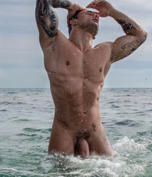 Twinks with big dicks 5fc07964c952d.png