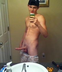 Twinks with big dicks 5fc0797d36678.jpeg