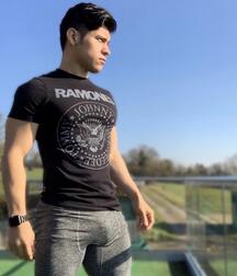 Bulging Packing and Bulging Gay Tube 5fe01247d0262.jpeg