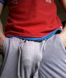 Bulging Packing and Bulging Gay Tube 5fe0125701e82.jpeg
